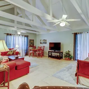 https://queens-grant-565.top-hotels-in-savannah.com